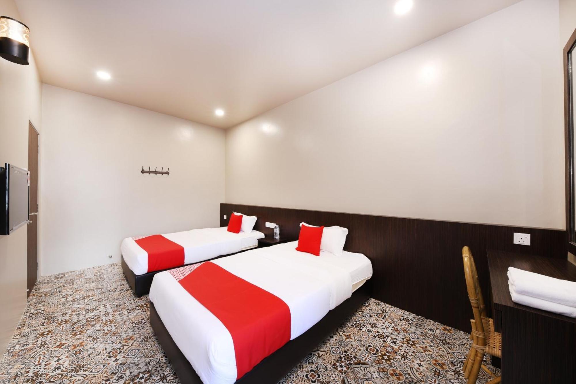 Oyo 507 Aikka Hotel Butterworth Extérieur photo