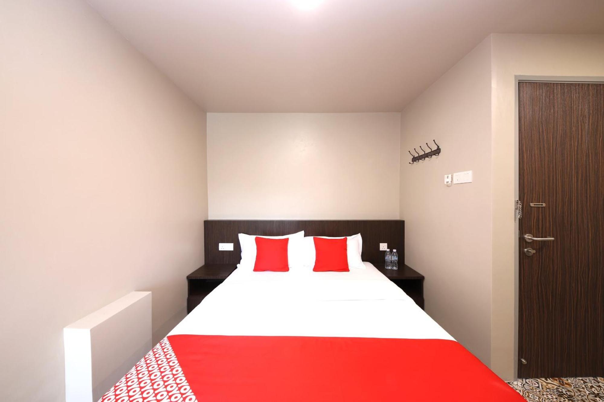 Oyo 507 Aikka Hotel Butterworth Extérieur photo