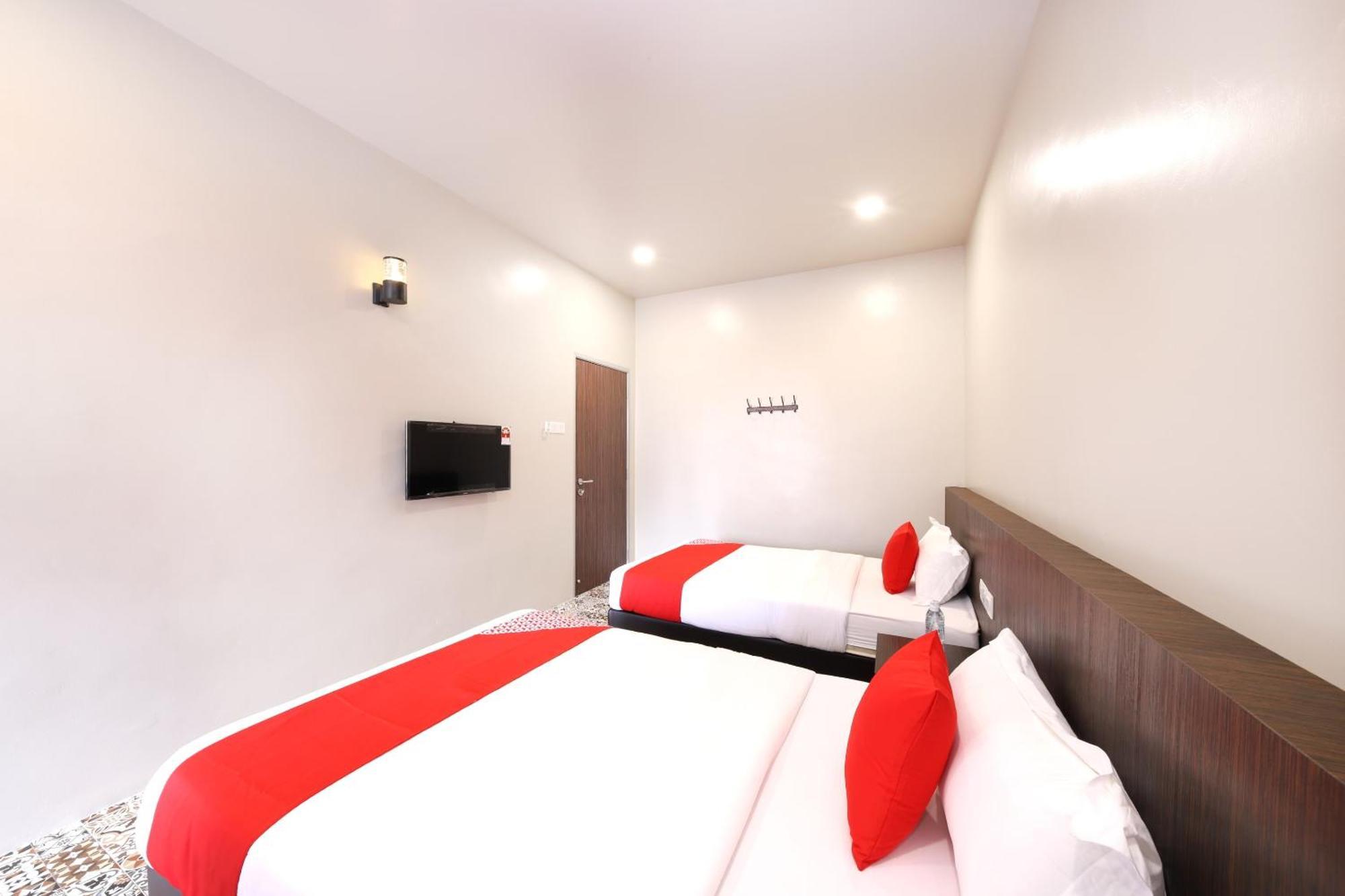 Oyo 507 Aikka Hotel Butterworth Extérieur photo